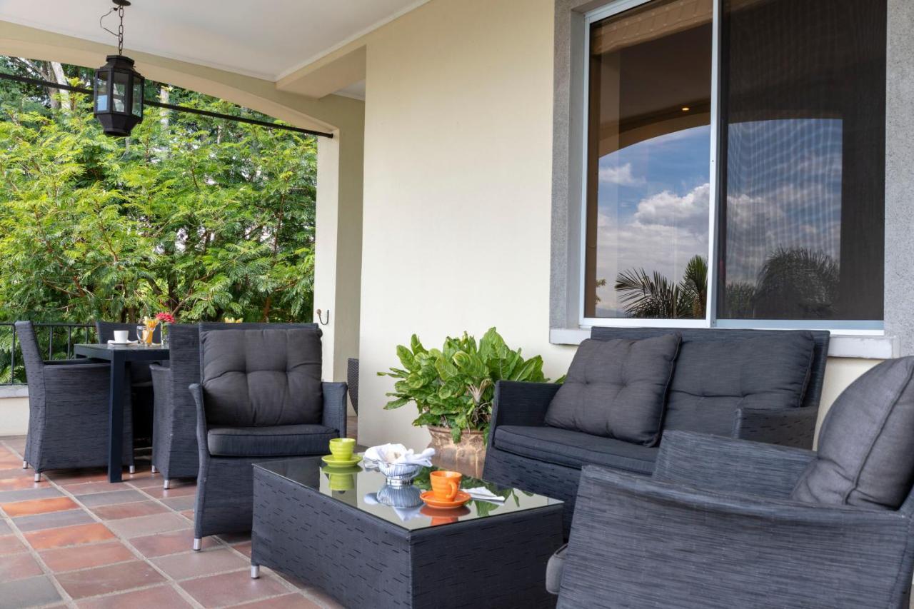 Hotel Boutique Villa Toscana Atenas Eksteriør bilde
